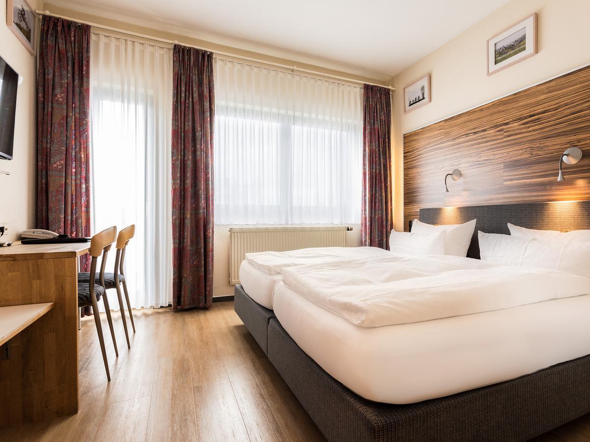 Hotel & Wirtshaus Hansen 베르기슈글라트바흐 외부 사진